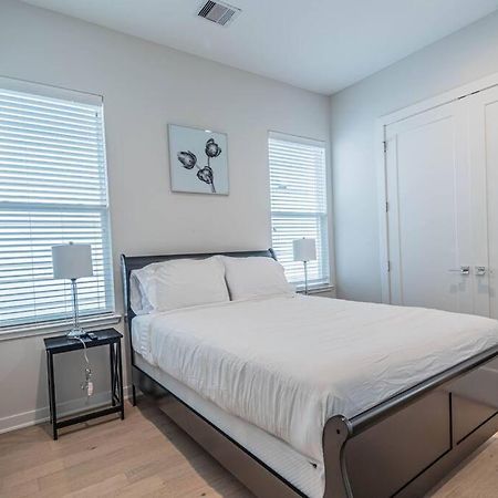 Charming 3-Bedroom Luxury Home Near Downtown, Nrg, Galleria & Medical Center Хьюстон Экстерьер фото