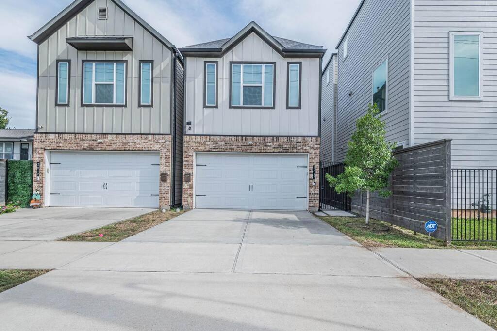 Charming 3-Bedroom Luxury Home Near Downtown, Nrg, Galleria & Medical Center Хьюстон Экстерьер фото