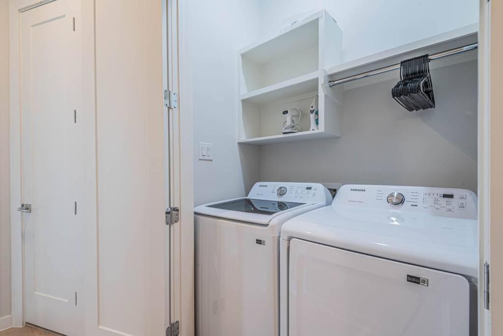 Charming 3-Bedroom Luxury Home Near Downtown, Nrg, Galleria & Medical Center Хьюстон Экстерьер фото